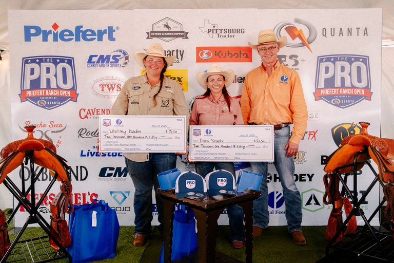 Total Feeds All-Girl Team Roping Champion Header & Heeler